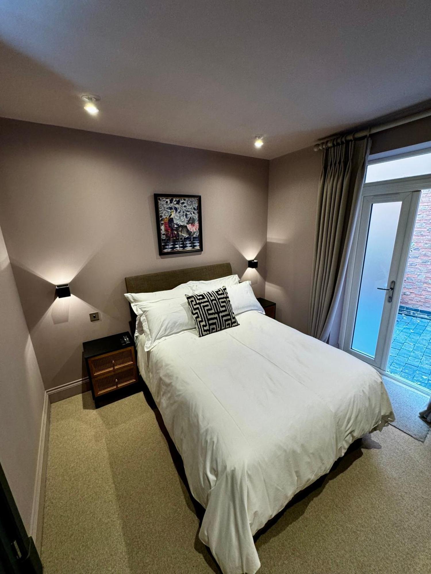 Macbeths Corner High End Luxury Apartment In Centre With Parking Stratford-upon-Avon Zewnętrze zdjęcie