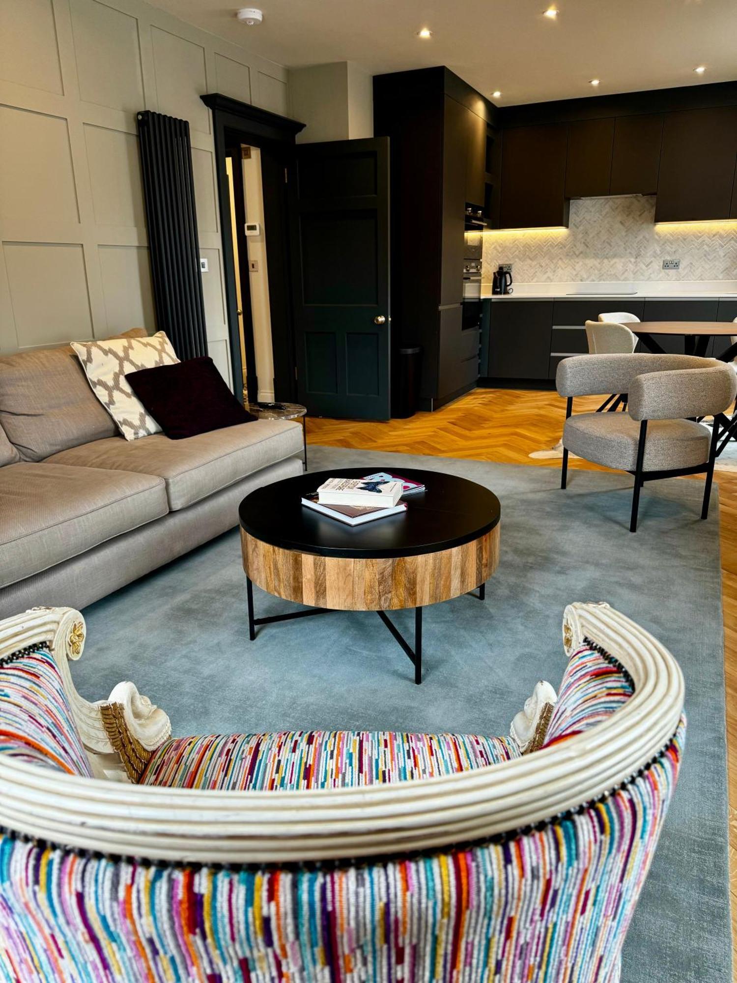 Macbeths Corner High End Luxury Apartment In Centre With Parking Stratford-upon-Avon Zewnętrze zdjęcie